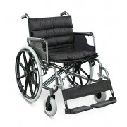 Αμαξίδιο αναπηρικό βαρέως τύπου, πτυσσόμενο. Μεταλλικού σκελετού, με διπλά ενισχυμένα ψαλίδια και φαρδύ κάθισμα 55 cm. Ιδανικό για υπέρβαρους ασθενείς έως 125 Kg.